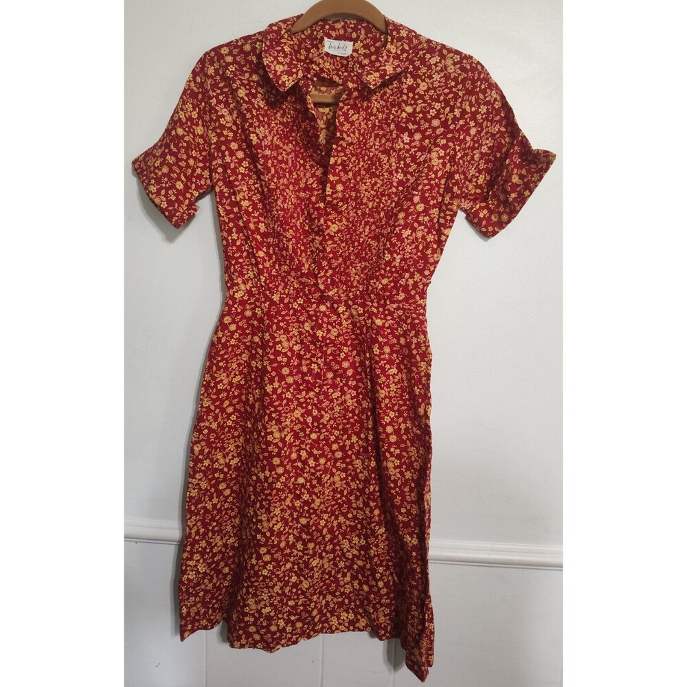 1950s Lady Bird Shirt Waist Dress Red Floral Print size XS **NEEDS BUTTONS***